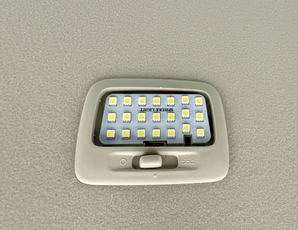 ミツビシ・デリカD5 Black Edition (CV1W)