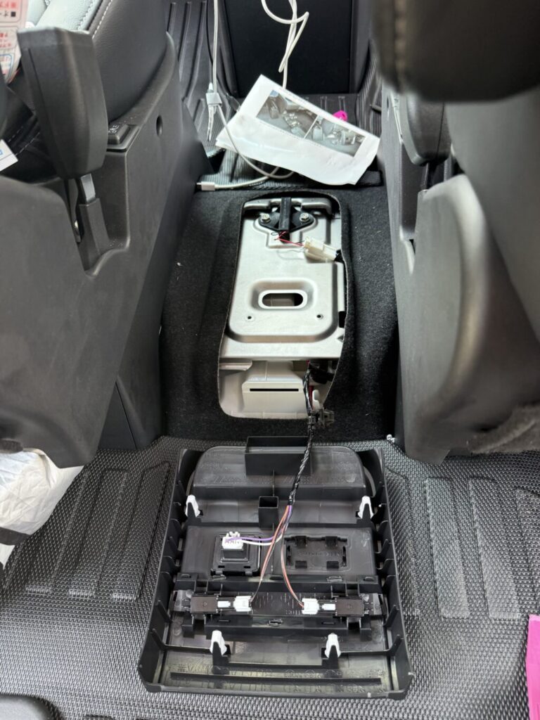 デリカD5 Black Edition (CV1W)