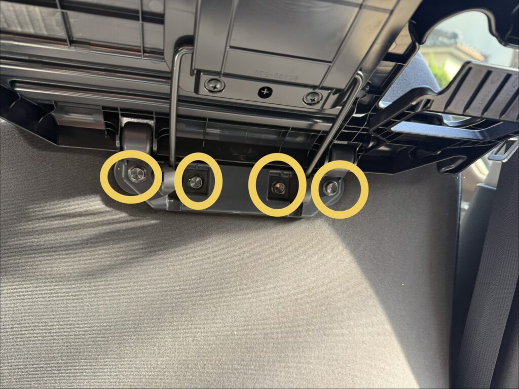 スズキ・スペーシアハイブリッドX(5AA-MK94S)