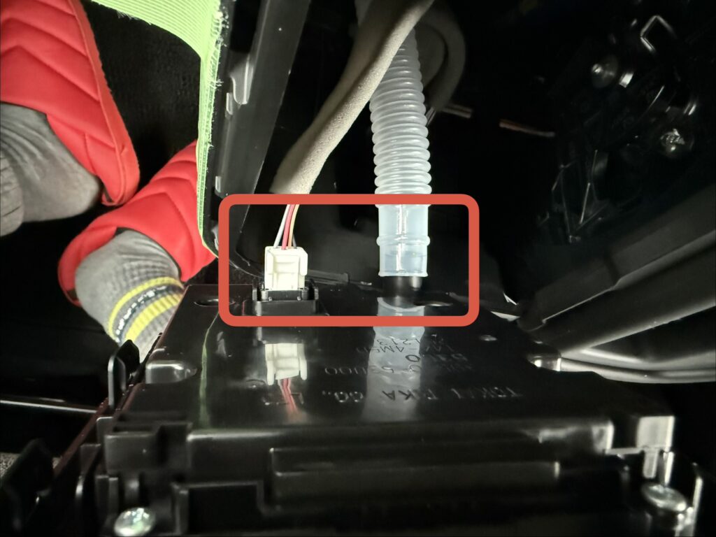 スズキ・スペーシアハイブリッドX(5AA-MK94S)