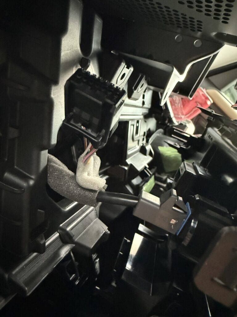 スズキ・スペーシアハイブリッドX(5AA-MK94S)