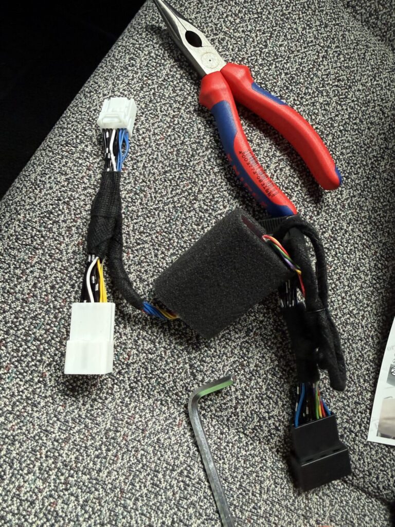 スズキ・スペーシアハイブリッドX(5AA-MK94S)