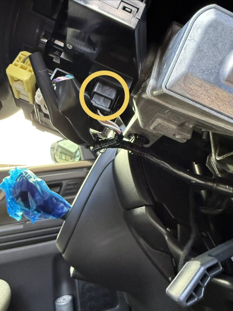 スズキ・スペーシアハイブリッドX(5AA-MK94S)