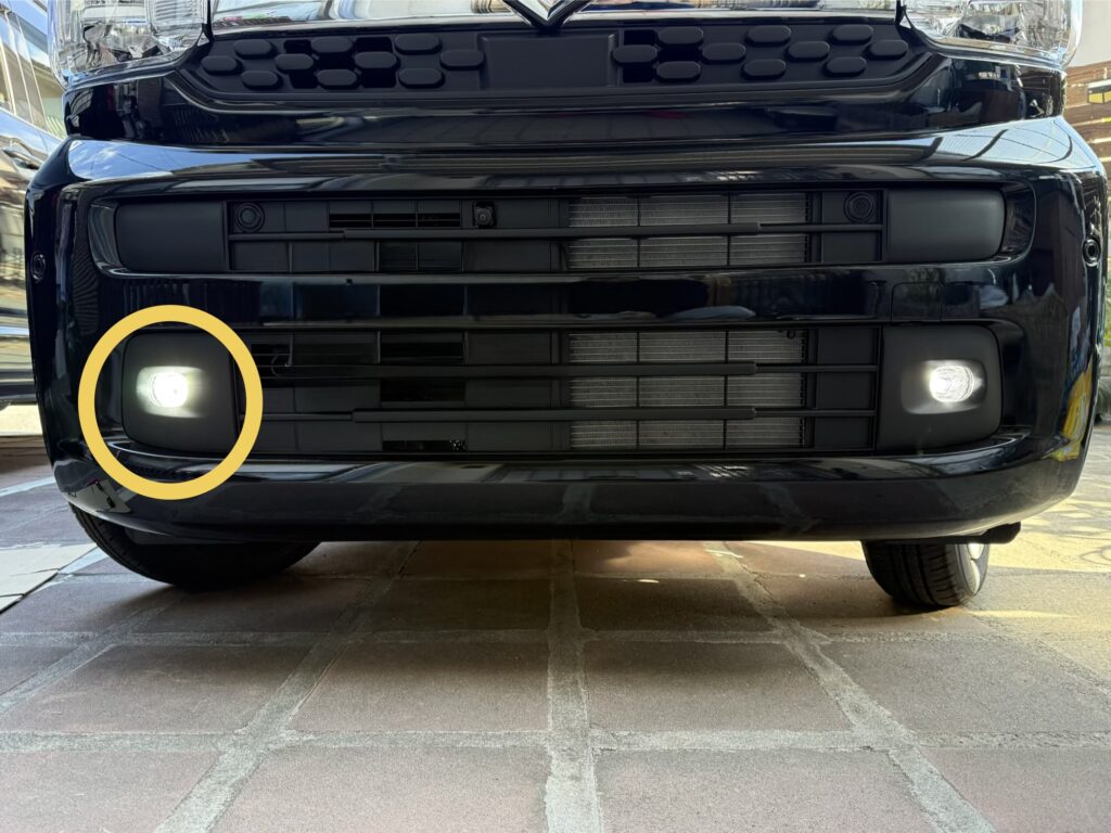 スズキ・スペーシアハイブリッドX(5AA-MK94S)